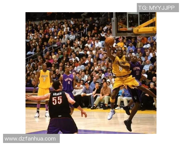 科比在对阵马卡比时的精彩表现与篮球传奇的巅峰对决回顾