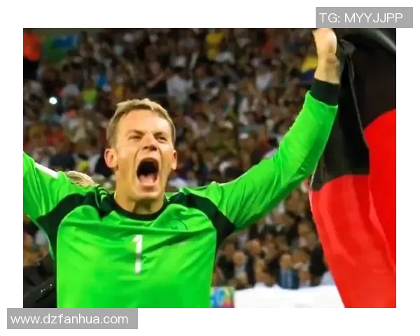 诺伊尔:从守门员到传奇,足球场上的不屈精神与辉煌历程 诺伊尔:从守门员到传奇,足球场上的不屈精神与辉煌历程