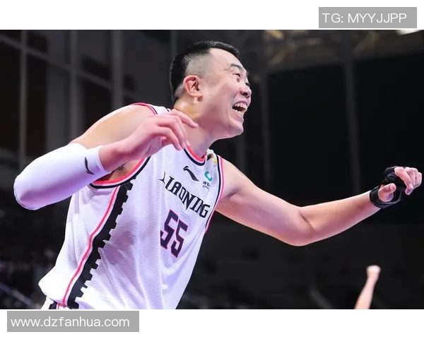 韩德君：从篮球新星到中国男篮的中流砥柱，见证时代的变迁与荣耀