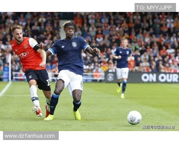 英甲激战桑德兰对阵查尔顿双方争夺关键三分之战