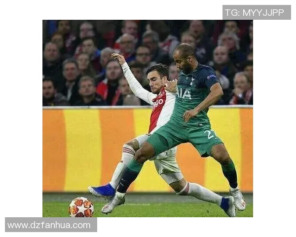 2018年英超经典对决利物浦与热刺的激烈较量回顾与分析