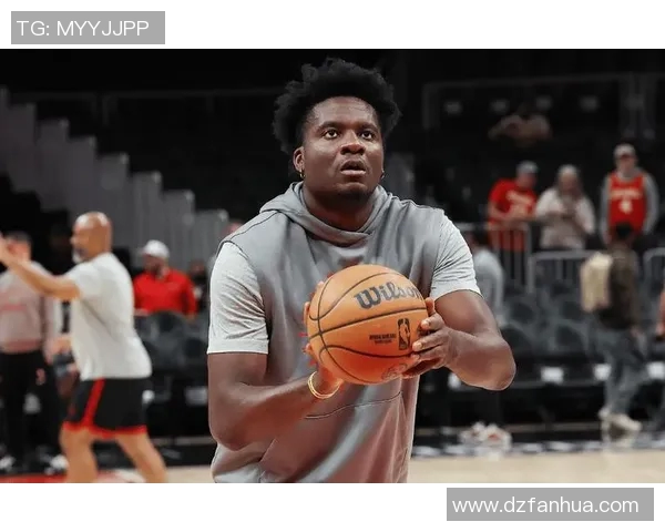 克林特卡佩拉在NBA赛场上的崛起与影响力分析